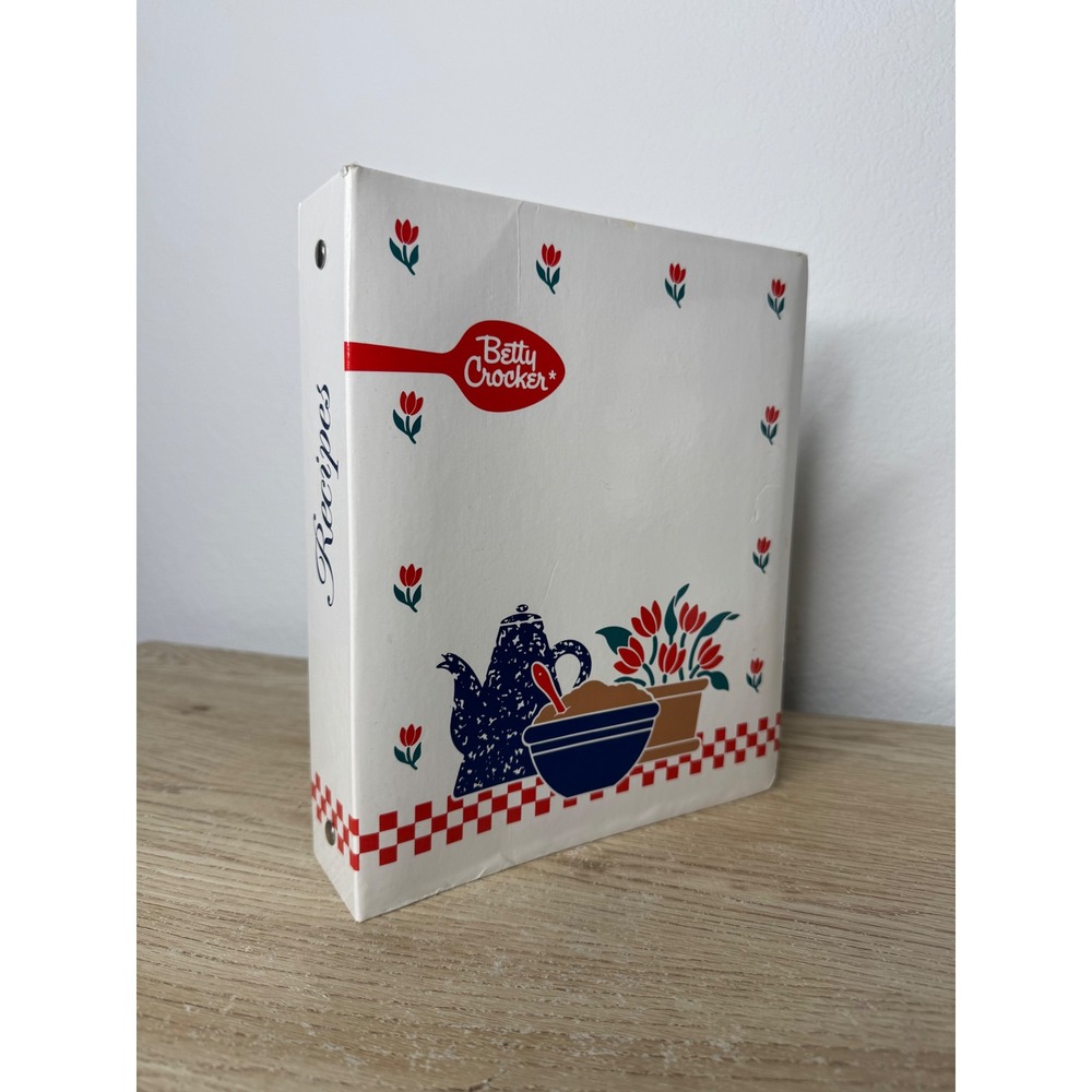 Vintage Betty Crocker Recipe Binder 3 Ring Organizer Red Tulip 1992 General Mill